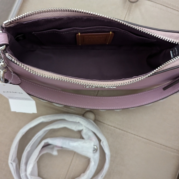 Teri Shoulder Bag With Floral Applique - NWT - Picture 13 of 16